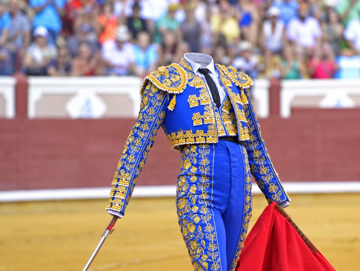 MrFaith91's tweet photo. El Hombre Invisible #DeViernes https://t.co/PetvZy1hic