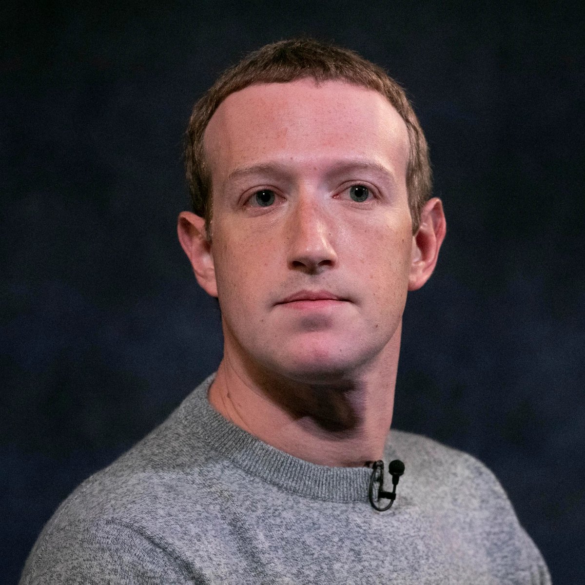 medya3tr's tweet photo. 🔴 Mark Zuckerberg:

“Beş yıl içinde herkesin, hedeflerini ve çevresindeki her şeyi çok iyi anlayan kişisel bir yapay zekâ asistanı olacak.

Bu sistemler, insanların işlerini doğrudan halletmesine yardımcı edecek.” https://t.co/8N9B367wU2