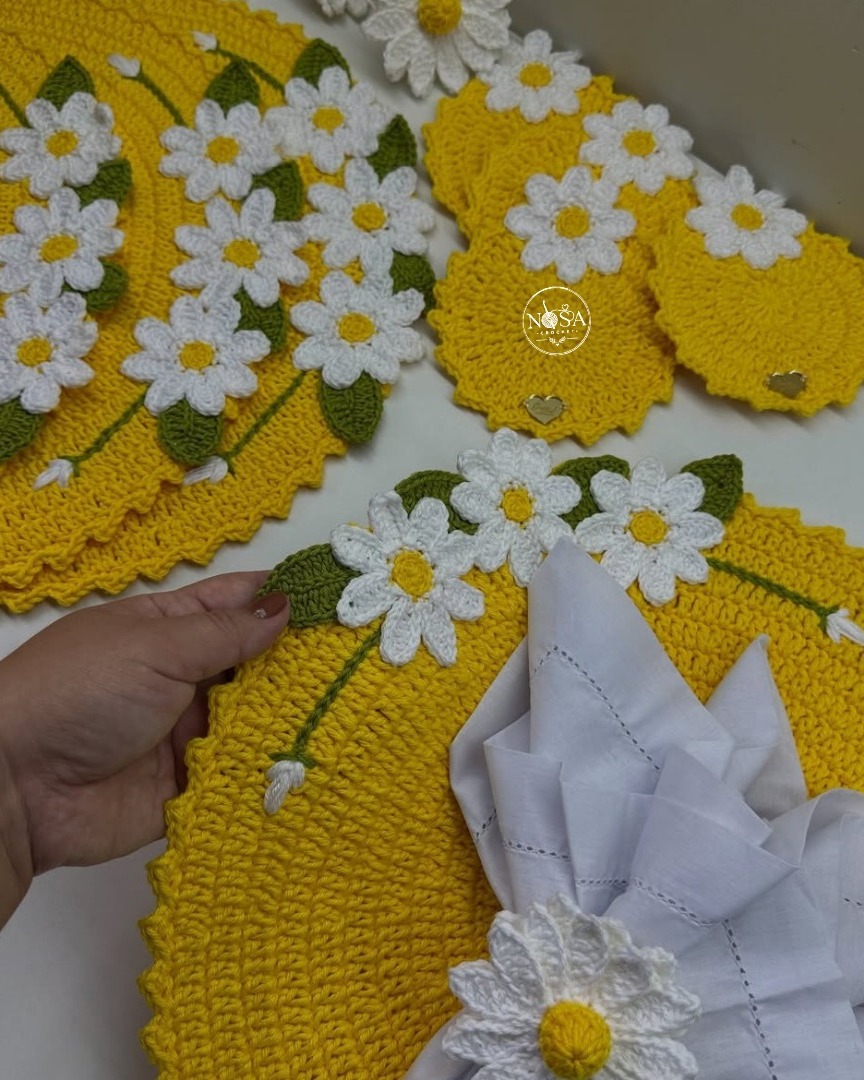 GrahamEiseck's tweet photo. Where art meets the dining table: discover Nosa Crochet’s handmade daisy collection, featuring 3D floral appliqués, crochet leaves, and premium mercerized cotton in radiant sunshine yellow. Daily dining or high tea? https://t.co/6LrupR1RGC