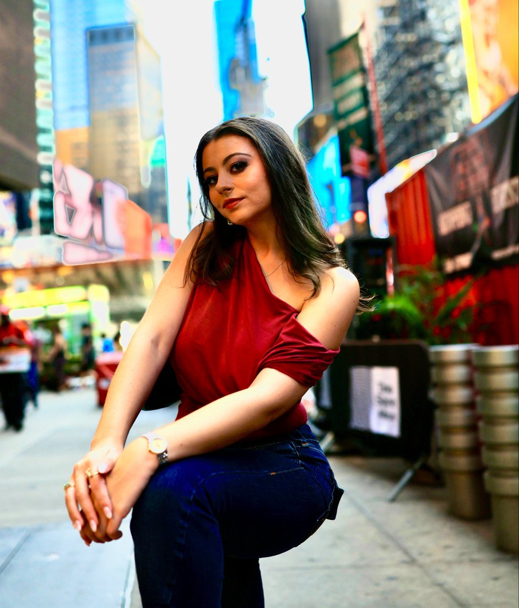 missteencrypto tweet picture