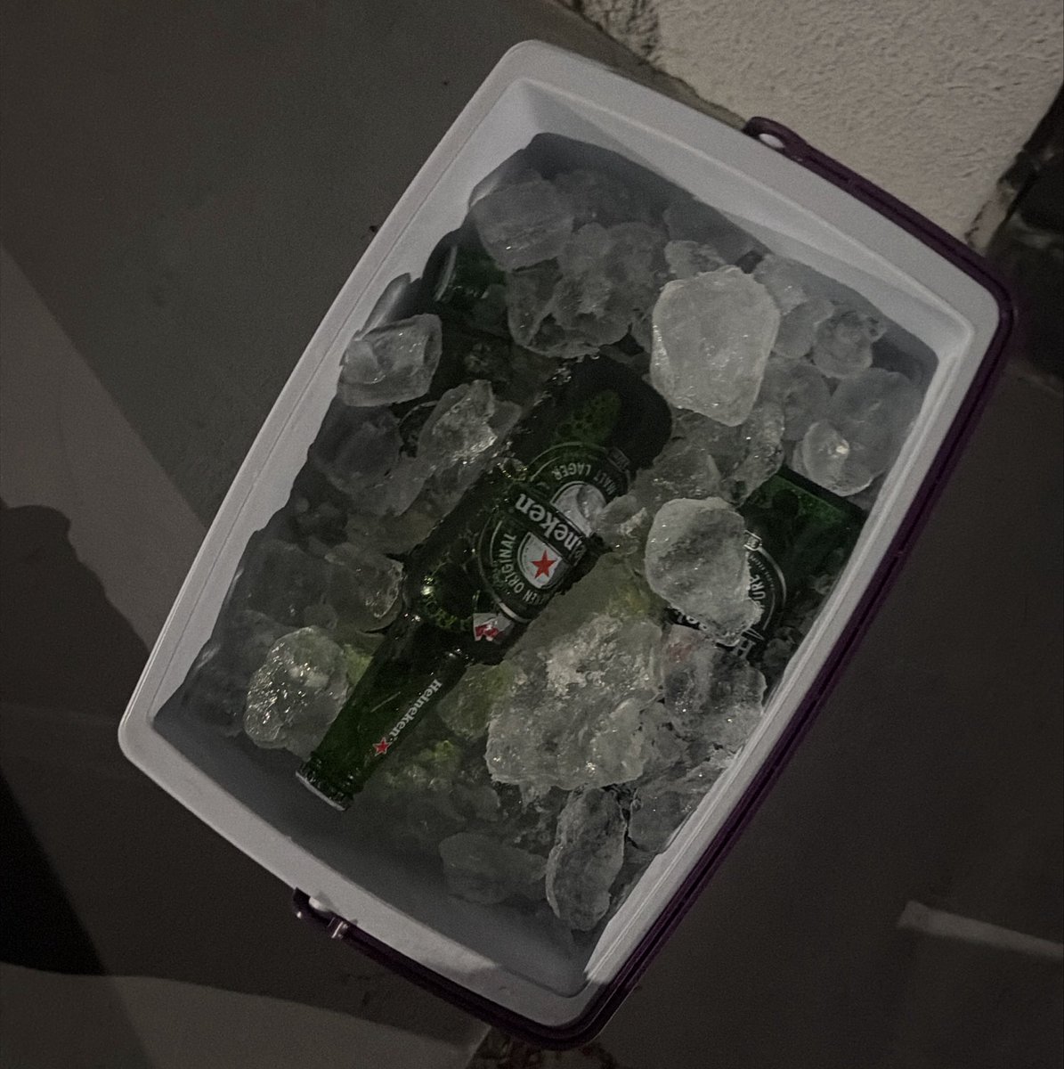 leirodoinfo's tweet photo. 🚨🍺 Fala galera, beleza? Aquele Happy Hour que está virando tradição começa daqui a pouco, às 18h45. Mais uma vez com @marcusmultari, mas hoje vai ser na minha residência. Vem com a gente: https://t.co/dvmO3bWAxL https://t.co/aczy4h2B0D