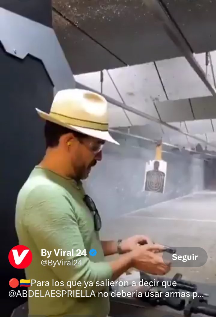 lucakubh's tweet photo. @carjavi72 La diferencia, es que Abelardo de la Espriella, tiene permiso para porte de armas, Gustavo Petro, no, siempre las ha utilizado ilegales. https://t.co/lkmkKBpKb1
