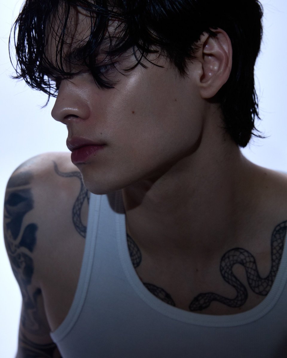 Purelusst_'s tweet photo. 𝐑ᵒᵐᵖᵉᵐᵉ ᵉˡ ᶜᵒʳᵃᶻᵒ́ⁿ, ʰᵃᶻˡᵒ ᵗʳⁱᶻᵃˢ ᵉⁿ ᵈᵒˢ
𝐒ᵉ ᵠᵘᵉ ⁿᵒ ᵐᵉ ᵛᵃ ᵃ ᵈᵒˡᵉʳ, ᵛᵃ ᵃ ᵈᵒˡᵉʳ ᵐᵃ́ˢ 

ᵘⁿ ᵖᵒᶜᵒ ᵈᵉ ˡᵒ ᵠᵘᵉ ᶠᵘᵉ ᵐⁱ ᵖʳⁱᵐᵉʳ ˢᵉˢⁱᵒ́ⁿ ¿ᵒᵖⁱⁿⁱᵒⁿᵉˢ? https://t.co/k3bJoZEzPo