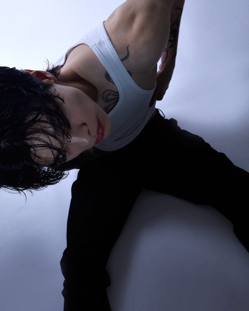 Purelusst_'s tweet photo. 𝐑ᵒᵐᵖᵉᵐᵉ ᵉˡ ᶜᵒʳᵃᶻᵒ́ⁿ, ʰᵃᶻˡᵒ ᵗʳⁱᶻᵃˢ ᵉⁿ ᵈᵒˢ
𝐒ᵉ ᵠᵘᵉ ⁿᵒ ᵐᵉ ᵛᵃ ᵃ ᵈᵒˡᵉʳ, ᵛᵃ ᵃ ᵈᵒˡᵉʳ ᵐᵃ́ˢ 

ᵘⁿ ᵖᵒᶜᵒ ᵈᵉ ˡᵒ ᵠᵘᵉ ᶠᵘᵉ ᵐⁱ ᵖʳⁱᵐᵉʳ ˢᵉˢⁱᵒ́ⁿ ¿ᵒᵖⁱⁿⁱᵒⁿᵉˢ? https://t.co/k3bJoZEzPo