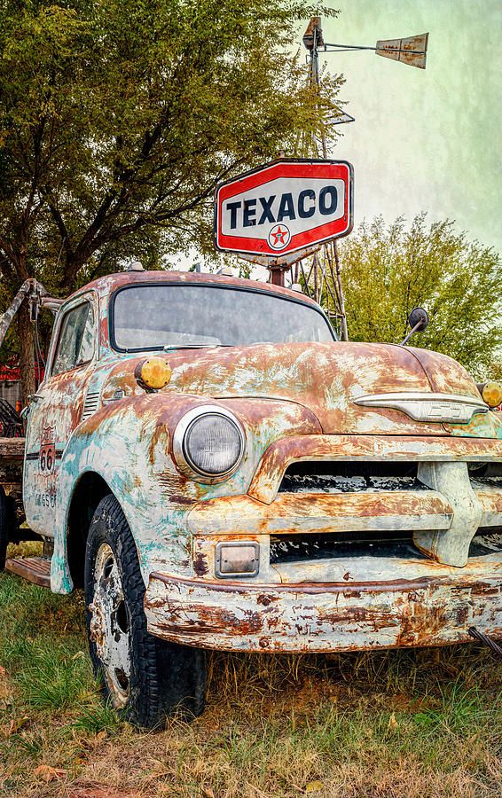 joancarroll's tweet photo. Route 66 Dilapidated Truck Tucumcari New Mexico https://t.co/Y3YAaovImS #route66 #weathered #dilapidated #truck #tucumcari #NewMexico @joancarroll #rusty https://t.co/ITw7aLDrEE