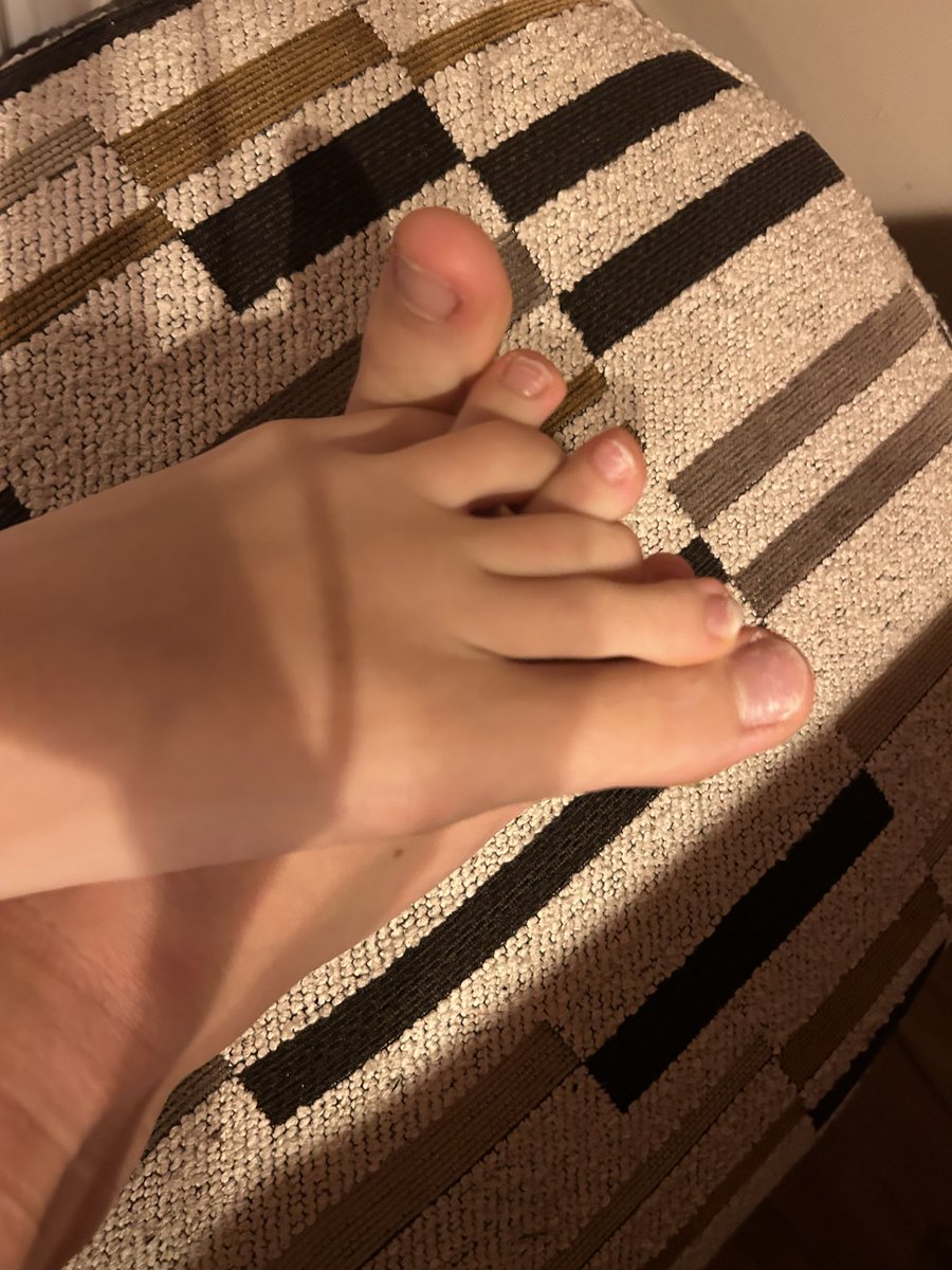 feetpicstr's tweet photo. #findomnl #tikkie #sellingfeet https://t.co/0gyu5RTqDP