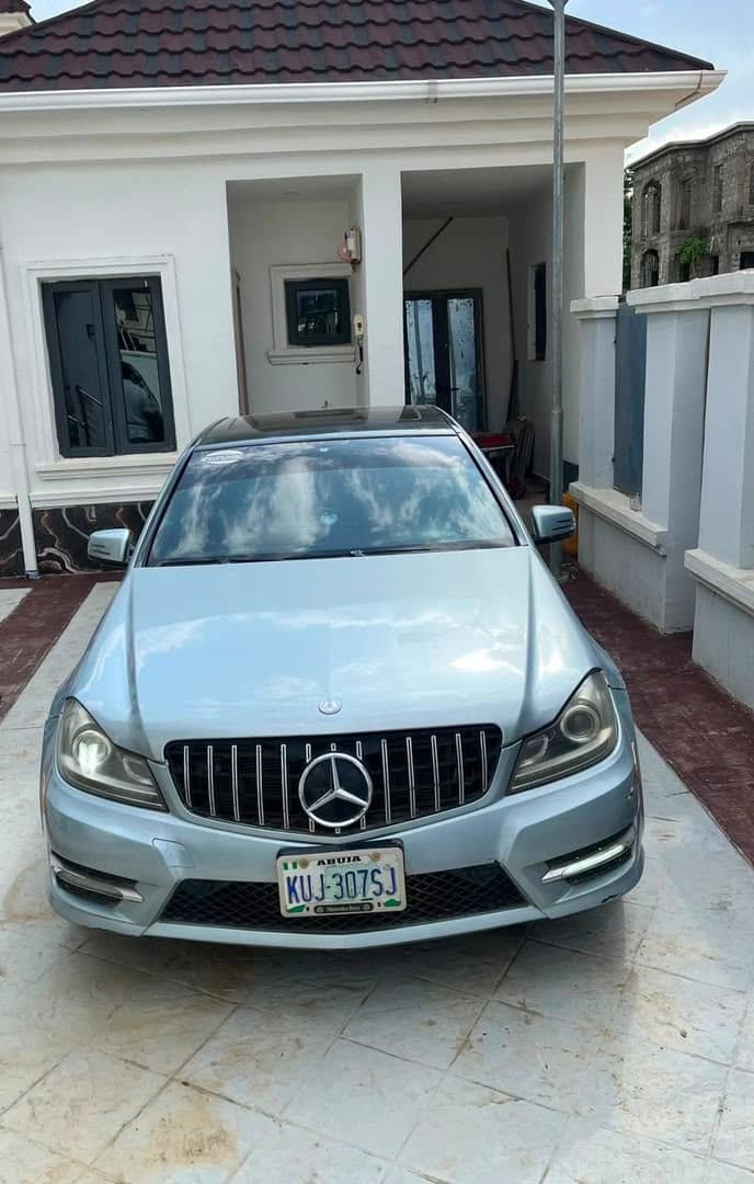 Psaater's tweet photo. Distress Extremely clean 2013 Mercedes c300 owner wants to pay rent 6.4m https://t.co/BKnqvWKykA