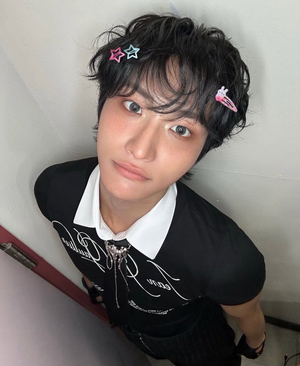 hwa_won_'s tweet photo. ……..네장만으론 너무 부족해. https://t.co/ebPa3ko5fy