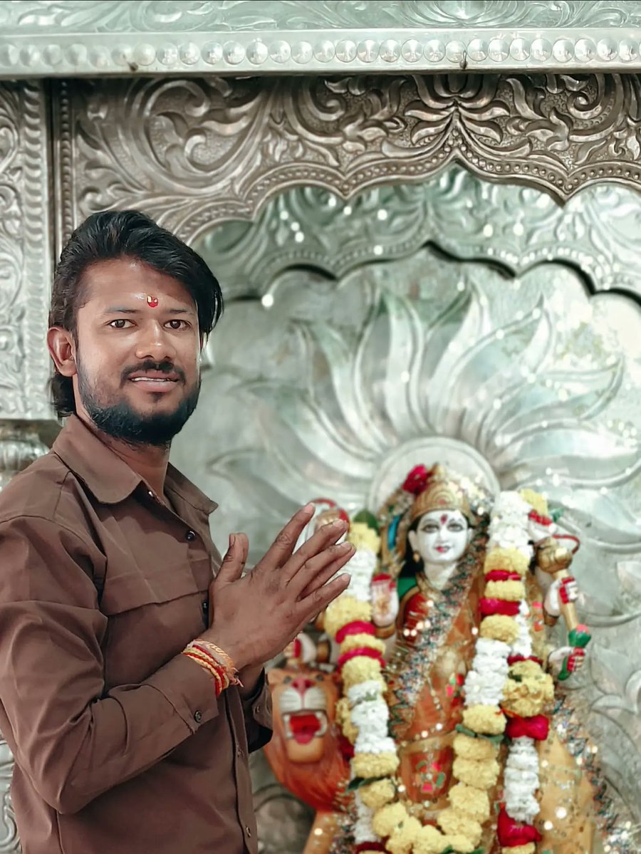DanaKiteliot's tweet photo. माँ का आशीर्वाद सदा बना रहे। जय माता दी. https://t.co/nN7dAf3LwK