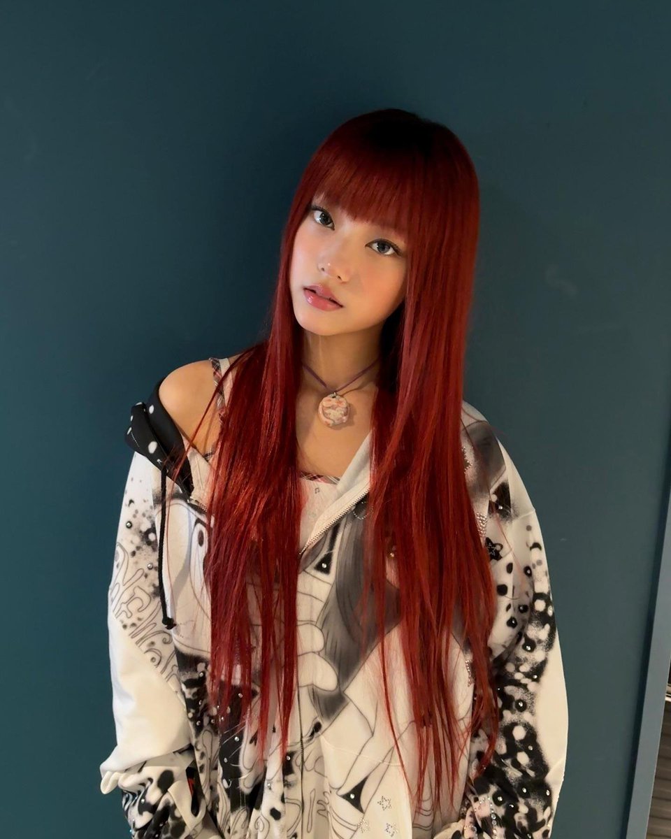NewJeans_Base's tweet photo. red haerin https://t.co/I7xfVFZNFs