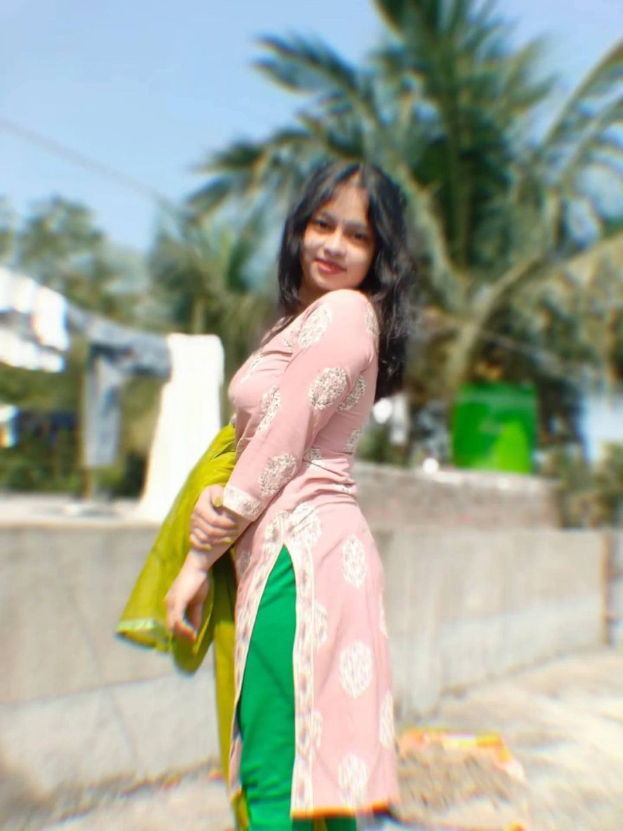 ShilaVibes's tweet photo. জীবনে অনেক মানুষ আসে, কিন্তু মনের মতো বন্ধু খুব কমই আসে। ❤️ https://t.co/Dre8Wn0h8W