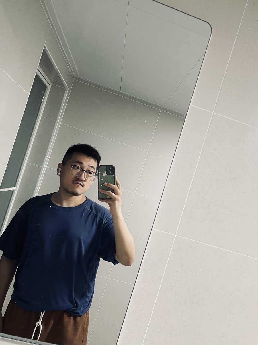 HHHHZheng's tweet photo. 嗷呜～ https://t.co/arLiIojGCk