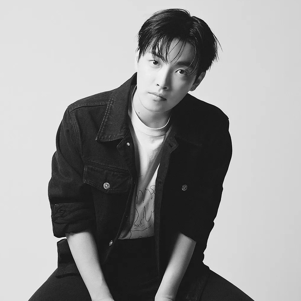TheePopCore's tweet photo. ATEEZ's leader Hongjoong agrees with BTS on not submitting their music for the Grammys’ Best Asian Pop Music Performance category.

— "I think I little agree with what BTS did cause for me Grammy is one of the dream too and for ATEEZ too. I think music has no boundary. https://t.co/n8xNA27wIV