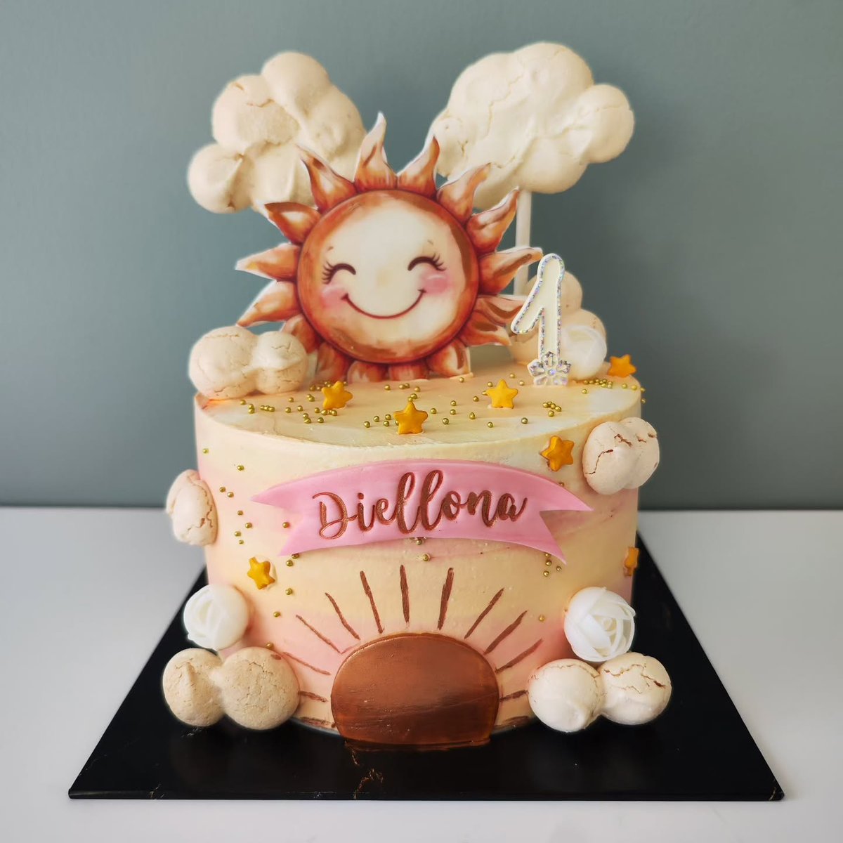 LuettaFuelt8w's tweet photo. Des gâteaux colorés et gourmands, riches en saveurs pour rendre vos anniversaires inoubliables. Renseignements et commandes au 07 71 68 91 99. https://t.co/CaUs8b1YHl