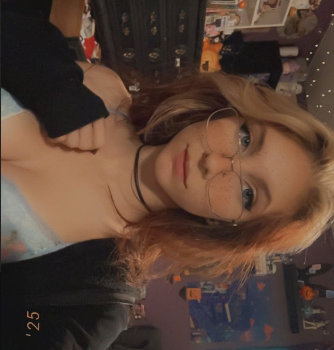 Annnacuck's tweet photo. kik annascucc, make detailed captions, edits, censors, tributes on Anna please I can feed, zoom into her pics and make her your pfps, session: 0541904ed909d10ad483555e66ce41202330086fa2dfd70cae951679bd6c9fd777 https://t.co/N322VQfOnx