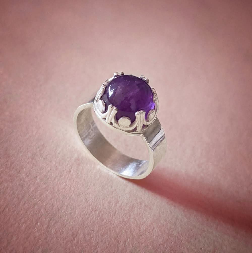 Joyas_CM's tweet photo. Anillo de plata con amatista de 1 cm
#joyascm #joyasdeplata #joyasartesanales #joyashechasamano #anillo #hechoamano #handmade #silverjewelry #jewelry #ring https://t.co/r43v2ROWiD