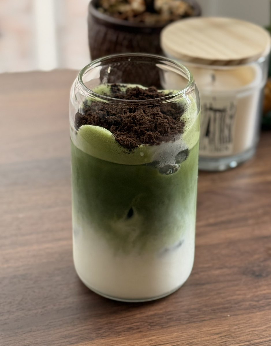 pramanyaguda's tweet photo. I make my own iced matcha at home and it’s lowkey the best one I’ve had. No sugar, just a tiny drizzle of honey or caramel. 

And the secret is cookie crumble on top 🍪 been doing this since my study cafe days and still haven’t seen anyone else do it.

@thecorgicafe if you ever need a new drink or a matcha barista, I’m right here lol :)