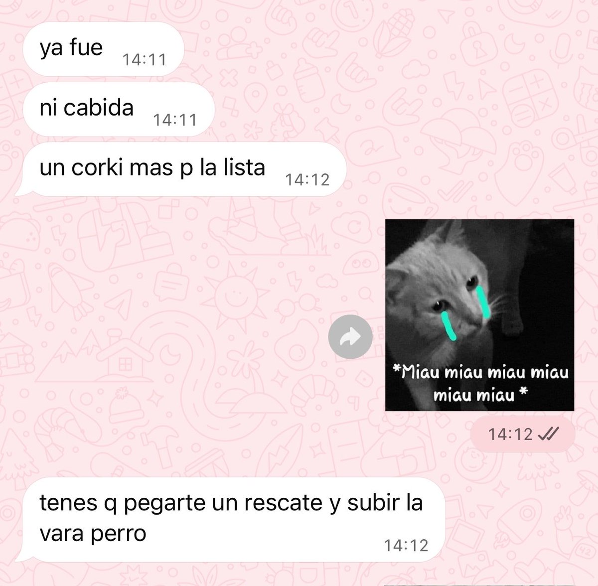 camialunat's tweet photo. Le cuento a mi hermano que me dejaron y no se si estoy hablando con mi hermano o con el que vende medias https://t.co/tmpfBVpxlO