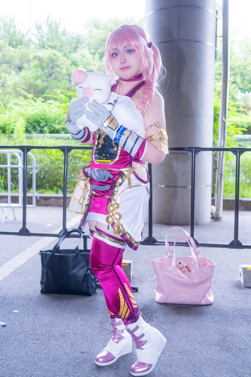 Snow_Rabbit_Cos's tweet photo. 🎀※Cosplay※🎀

FINAL FANTASY XIII-2
🩷セラ・ファロン🩷

✧︎*。変えようよ。ノエル、
 ︎︎ ︎︎一緒に未来を変えよう。*✧︎

📸❥@98tml様

 #TGS2026
 #TGSコスプレ2026 https://t.co/FsgPYMfxeb