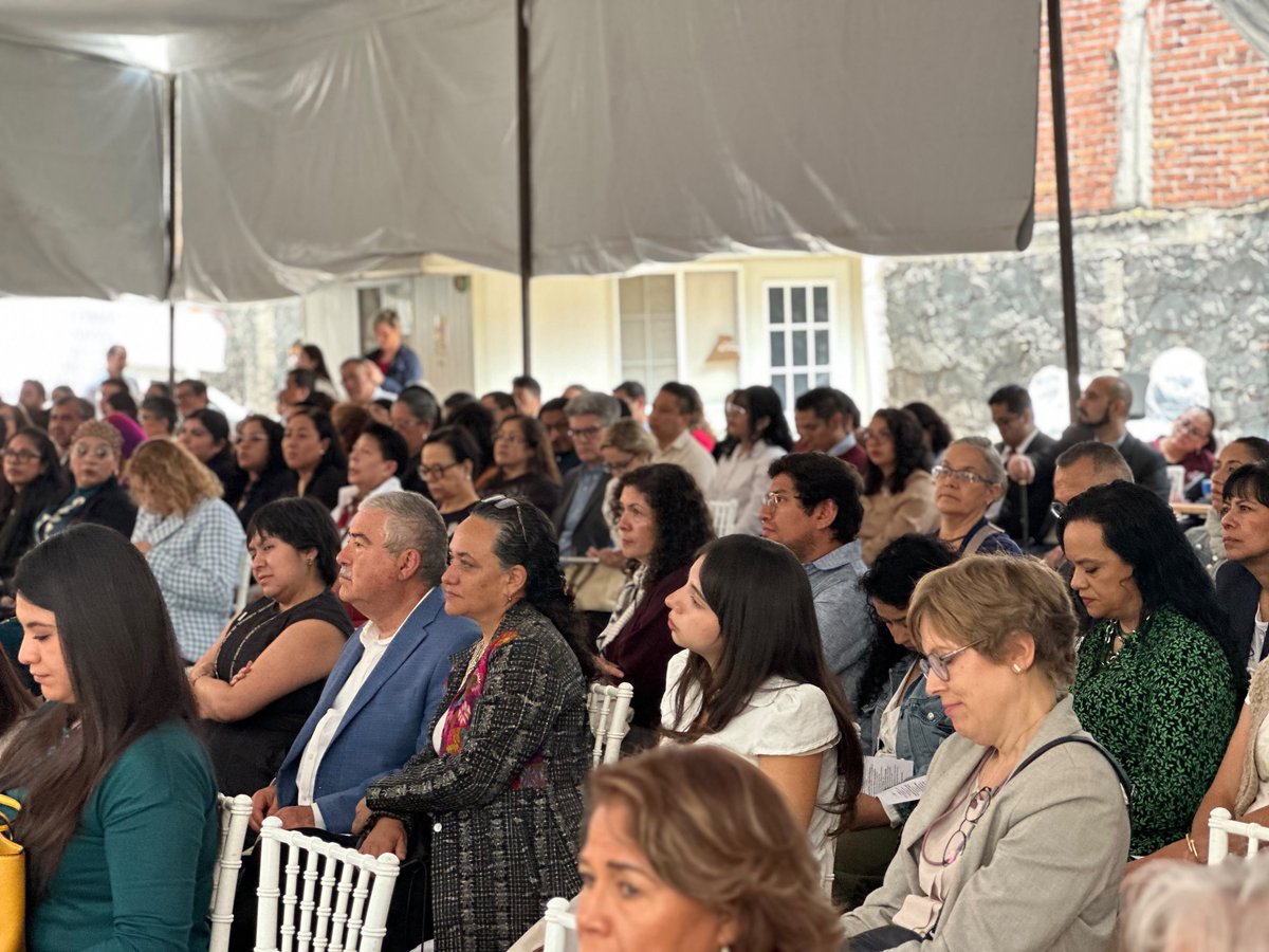 comar_sg's tweet photo. La Coordinadora General de la #COMAR @xade_mm, asistió a la conmemoración del 45 Aniversario del @institutomora 🏛️✨
@SEGOB_mx @arturomedinap https://t.co/5xlbxKupDQ