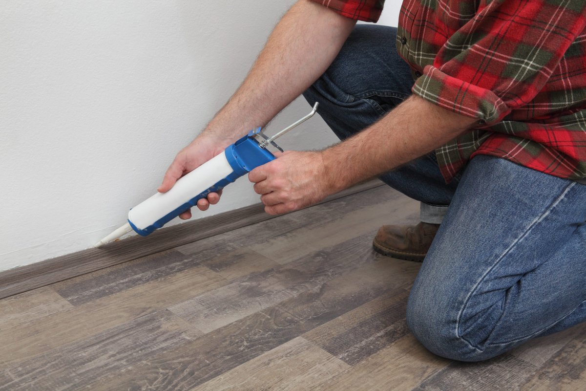 PaulRosenberg_'s tweet photo. Caulk Around The Clock      #FixerUpMusic https://t.co/XaMebWXzuW