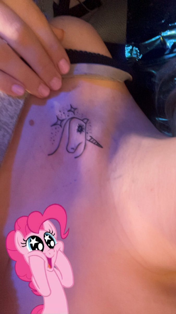 stinkydart's tweet photo. goodness gracious! i am in pain. https://t.co/on8WUslicX