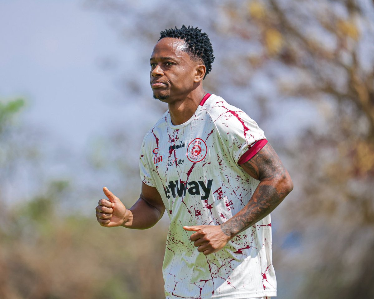 SimbaSCTanzania's tweet photo. Muda wa kujiweka sawa 🪫 #NguvuMoja https://t.co/ytPxr8H9qJ