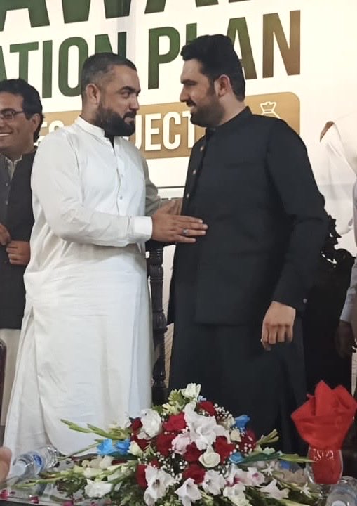 mohsinraza20143's tweet photo. ہمیں وزیر اعلی سیہل آفریدی آپ کا ہر فیصلہ منظور ہے کیوں کہ آپ عمران خان کے نامزدکردہ وزیراعلی ہے https://t.co/3ahiNEwYYl
