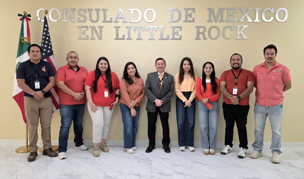 ConsulMexLir's tweet photo. 🧡Día Naranja | 25 de cada mes
Alzar la voz también es actuar.
@ConsulMexLir  se suma al llamado para prevenir y erradicar la violencia contra mujeres y niñas. 📷Construyamos una sociedad con respeto, igualdad y espacios seguros para todas. #DíaNaranja #NoALaViolencia https://t.co/5ML4if030s