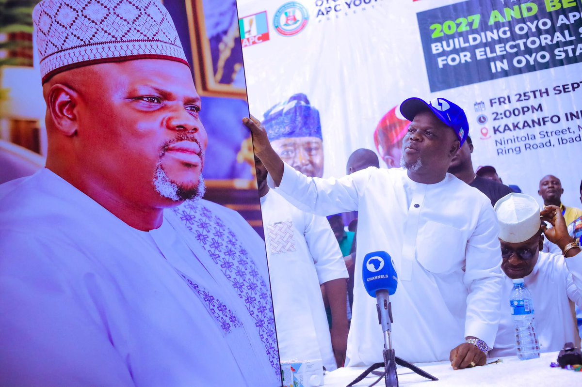 Hon_Danjo's tweet photo. Ogbomoso ✅ Saki ✅ Iseyin ✅ Oyo ✅ Igbo-Ora ✅ Ibadan ✅
The #Sharafa train went round and came home bigger. 📍🔥
Hon. Adesoji Michael Adedeji, incoming Deputy Governor of Oyo State, closed the youth engagement tour in Ibadan with our largest crowd yet. Oyo state youth didn't just show up. They showed out.
Build up for #OyoAhead. We move.
#OyoAPC #Oyo2027
@SenSharafaAlli
@lamijuakala
@titilopegb
@mrlurvy
@unusual_Glory
@oyoapcyouth