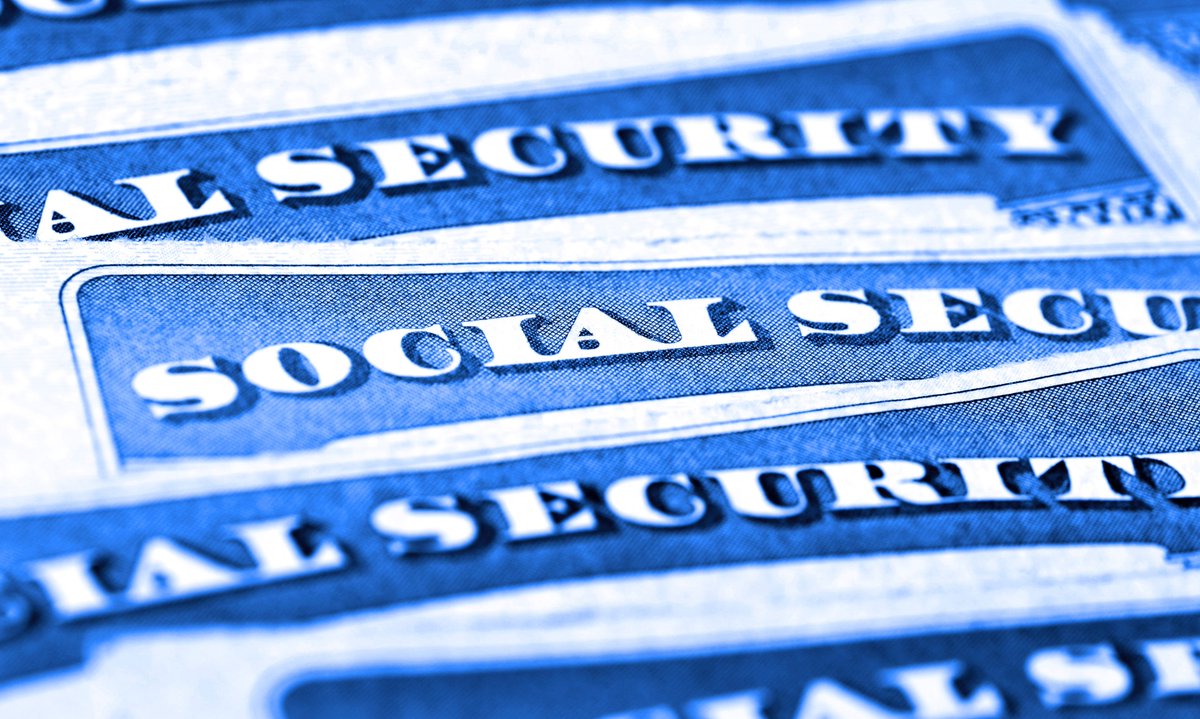 psc_live's tweet photo. In 2009, using PSC’s Pople, a CMU team showed that you could guess at five or more digits in a person’s social security number up to 44 percent of the time. Their widely reported discovery showed that we are way too vulnerable to identity theft.

https://t.co/4Om3LoNfjI https://t.co/A7NkTfQNa3