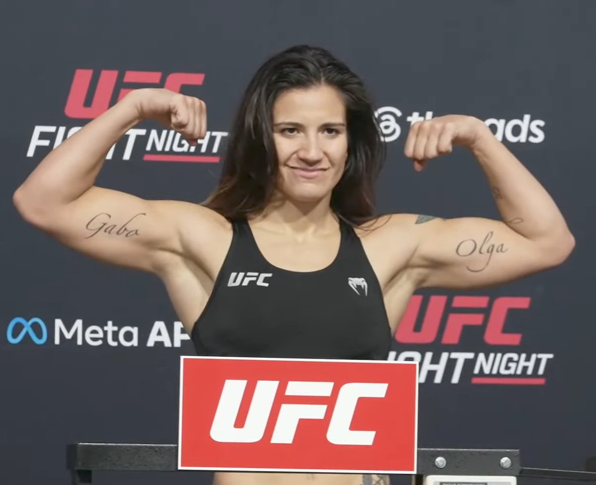 ClubDeLasMMA's tweet photo. Ahora si!! 

Ailín Pérez 🇦🇷 da 136lbs y esta lista para mañana #UFCVegas121 https://t.co/WzE6zz5TBO