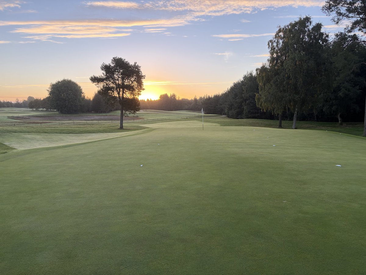 greenkeeper1's tweet photo. It’s been a while but this morning was to good to not post but I’m still here @LubkerGolf 🇩🇰⛳️ https://t.co/VuIFoOre39