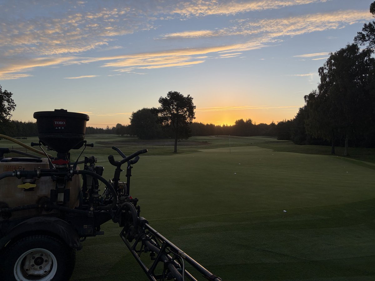greenkeeper1's tweet photo. It’s been a while but this morning was to good to not post but I’m still here @LubkerGolf 🇩🇰⛳️ https://t.co/VuIFoOre39