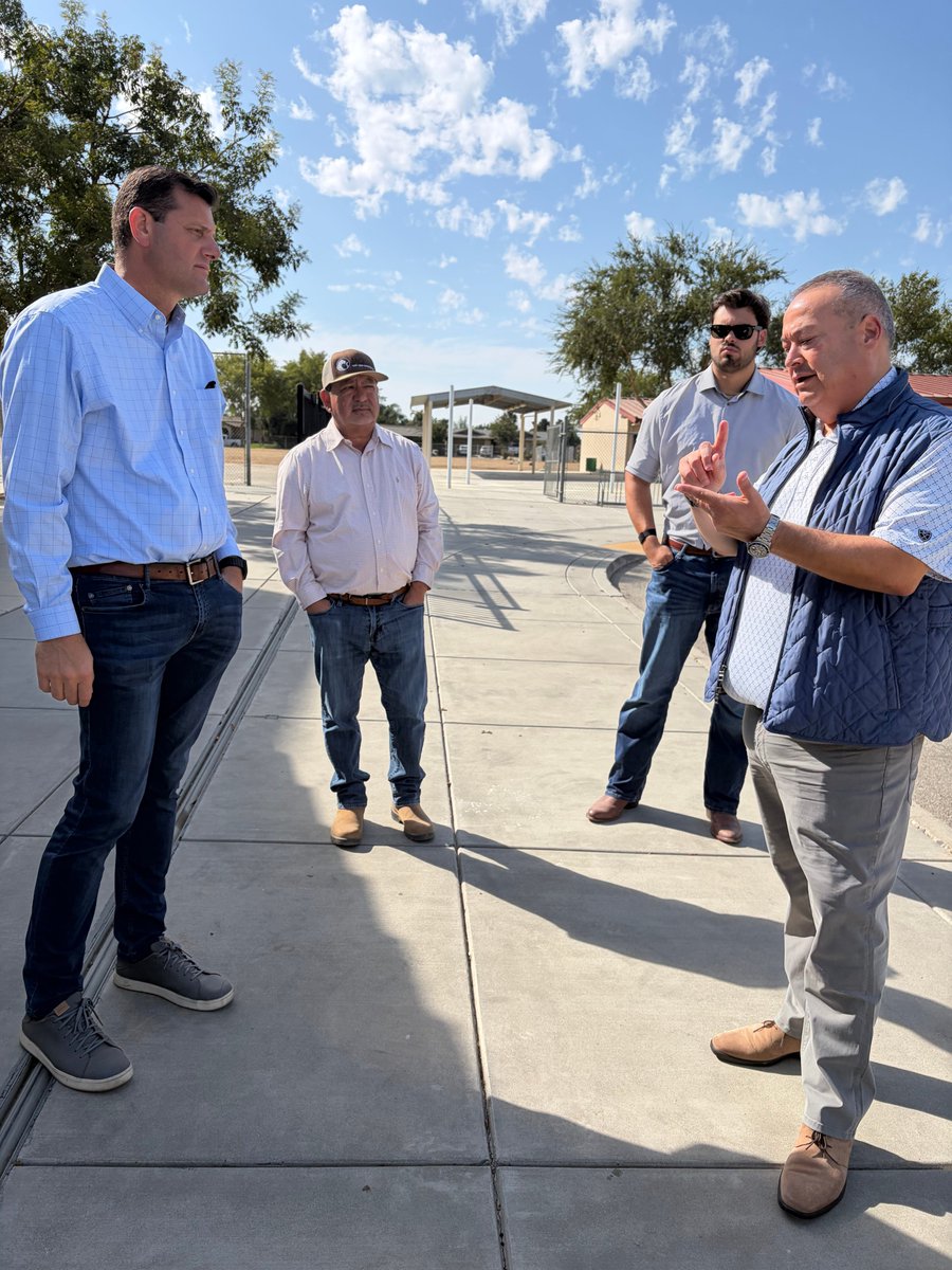 RepDavidValadao's tweet photo. I had a great meeting with the California Farmworker Foundation this week. We discussed the critical services they provide farmworkers and families in our communities, including healthcare resources, workforce development, digital literacy, food assistance, immigration support services, and more. I appreciate CFF's important work and look forward to seeing the completion of their newest center in Delano.