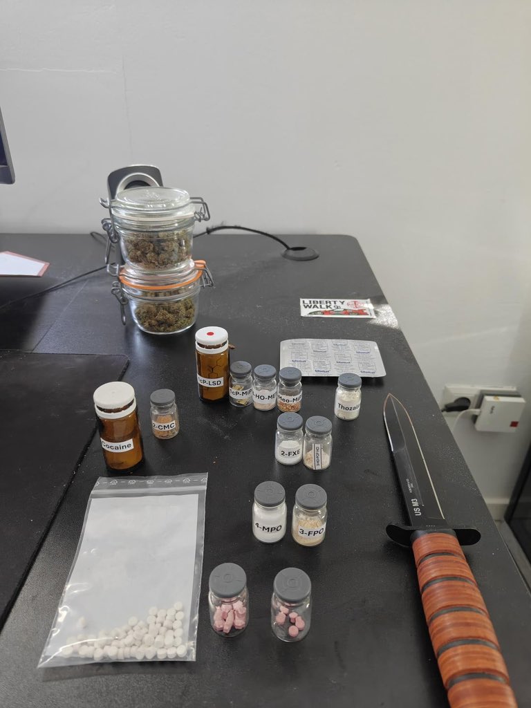 realcodeindream's tweet photo. Lil collection #drugtwt https://t.co/1WEmlCvtM2