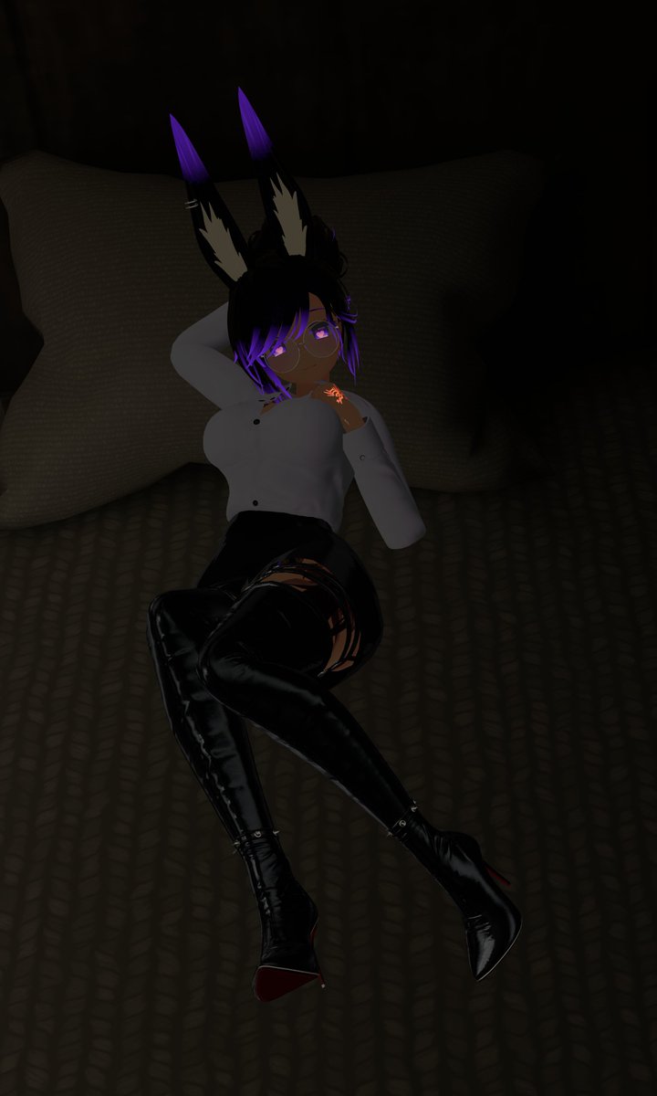 A_Bunny_Hop's tweet photo. Movie time?~

#fypage #vrchat #vrchatpics #vrc #vrchatselfies❤️ #vrchatcommunity #vrchatselfies #selestia https://t.co/3Ufnk6wTFI