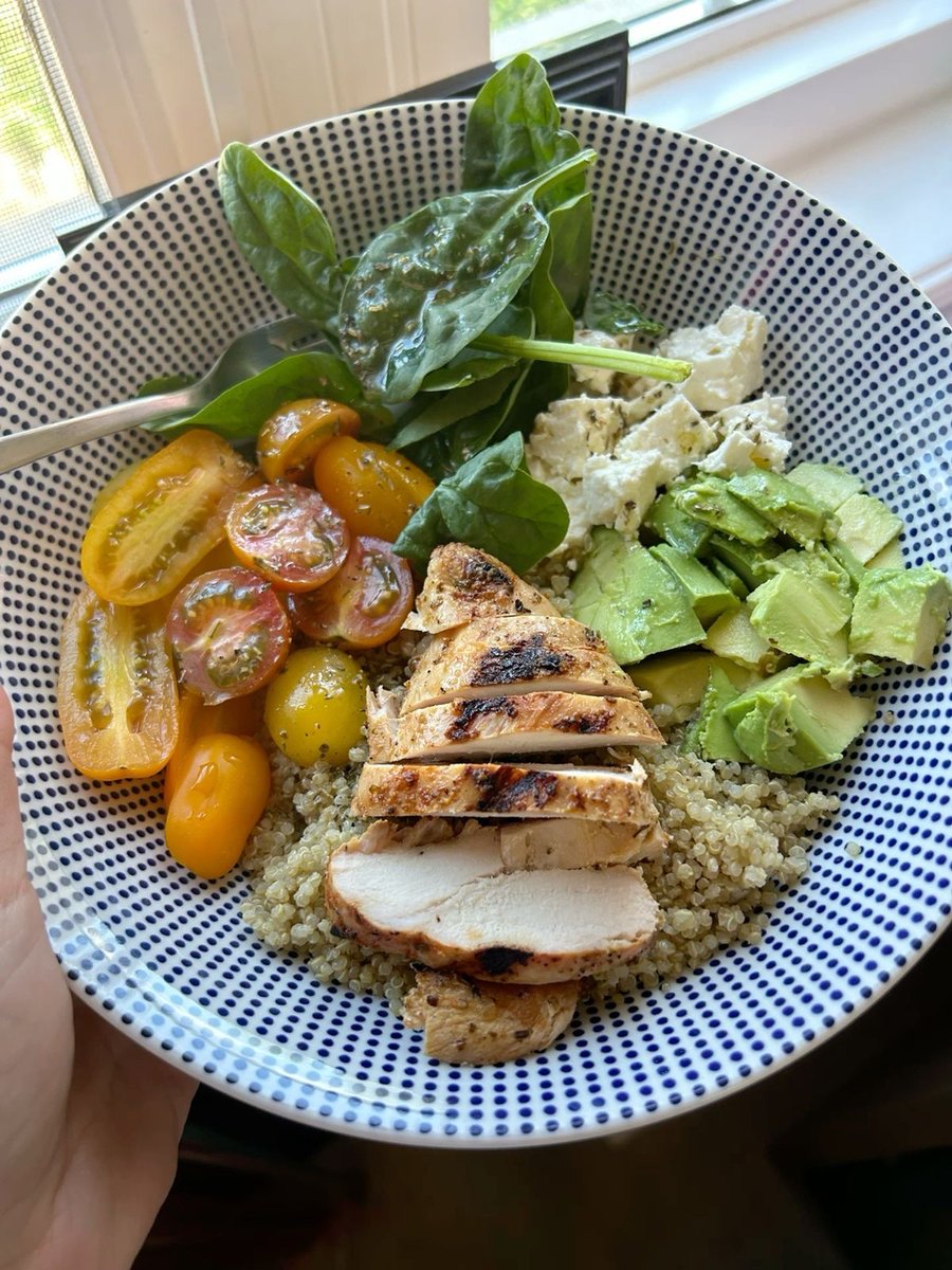 GntlemansGeek's tweet photo. Eat food that reflects the person you want to become. Eat clean. Eat healthy. Eat well. https://t.co/hm1Qw5Aanx