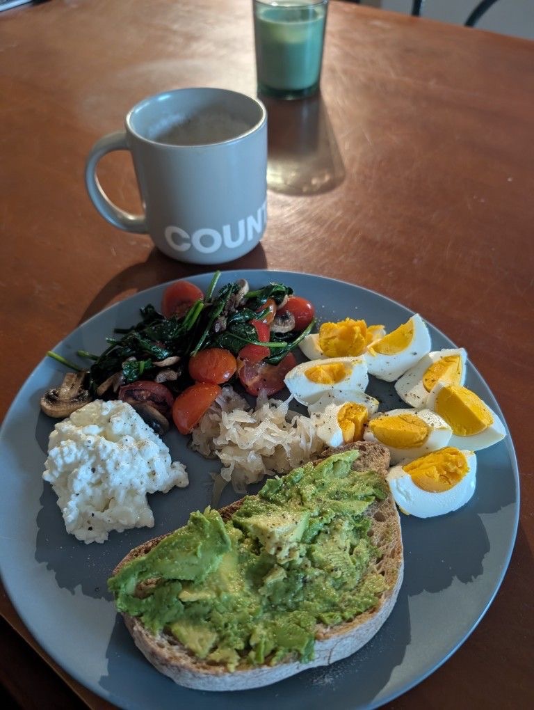 GntlemansGeek's tweet photo. Eat food that reflects the person you want to become. Eat clean. Eat healthy. Eat well. https://t.co/hm1Qw5Aanx