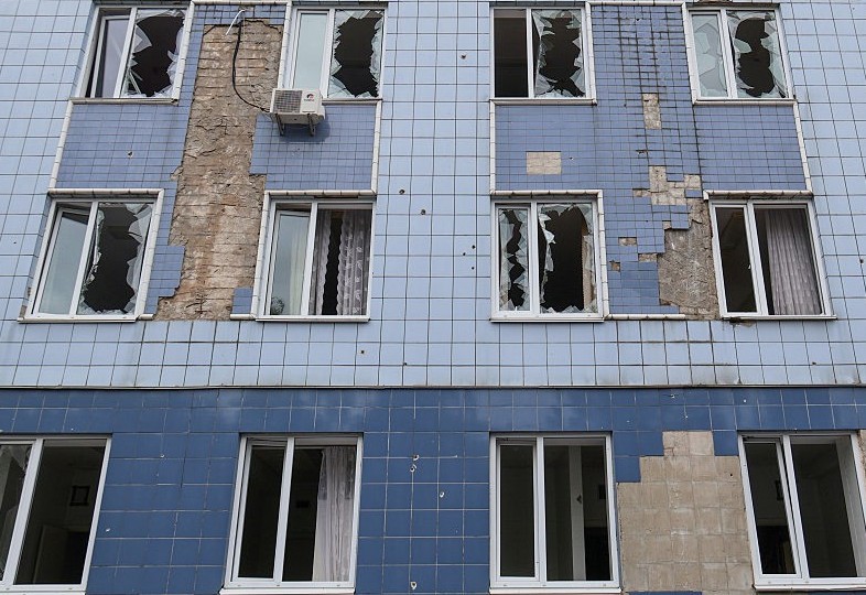WalterUlrich11's tweet photo. Another Maternity Hospital attacked in Ukraine yesterday! The need to replenish supplies &amp; equipment is dire. Please help Medical Bridges help Ukraine. https://t.co/v0Hlmb4NYE Thank you... Walter.#standbyukraine #ukraine #savinglives #globalhealth https://t.co/detLX7LAjQ