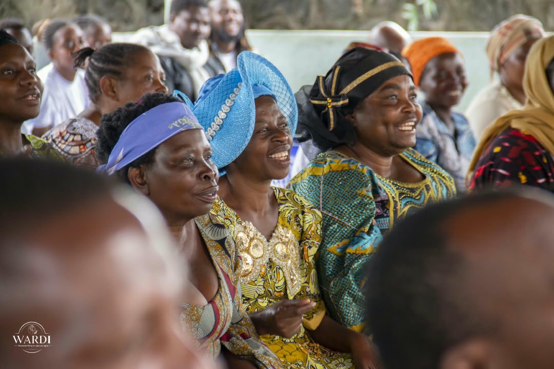WARDIasbl's tweet photo. « Investir dans la paix pour tous, partout et chaque jour ».

Ce 25 septembre à Mugunga, #WARDI a pris part à l’activité organisée par la #SFPS , à l’occasion de la Journée internationale de la Paix. 

#WARDI #FemmePaixSécurité https://t.co/2o1sZFHDgq