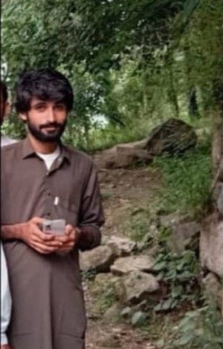 Sayad_hasill's tweet photo. At least four people, including three Cousins, were killed and several others injured in an Pakistani military drone strike on a group of people who had gone for a picnic in Balicha, Kech.

#StopBalochGenocide https://t.co/YrpAMngg0f