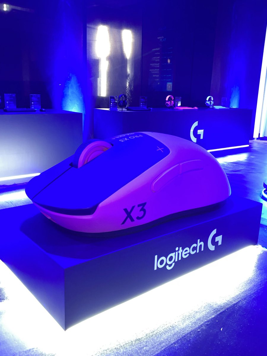 Reybad1's tweet photo. النسخة الاضخم من ال X3 🔥

@LogitechG #Logitechgplaysaudi #logitechgplay https://t.co/hKshjzeX7J