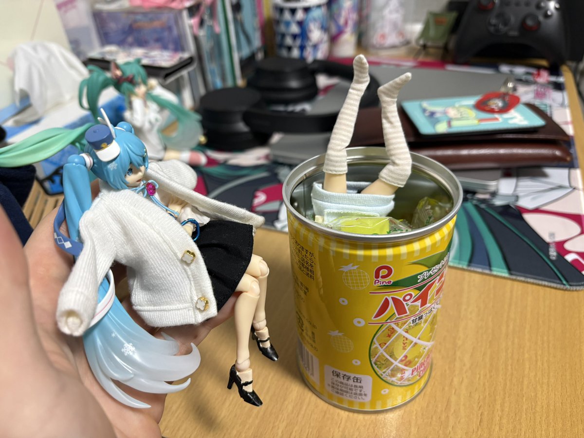 Hatsune01_love's tweet photo. リーペのおバカ集
①スナイパーの邪魔した
②驚かせようとして返り討ち
③イタズラしてやり返される
④甘党をバカにした
#figmaster https://t.co/dZGUAubUAP
