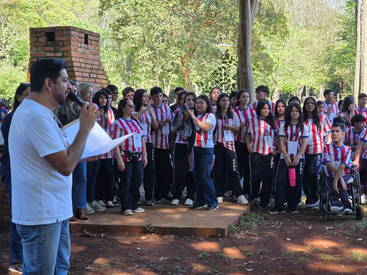 MECpy's tweet photo. 🏕️🇵🇾 Estudiantes del Bachillerato Técnico en Servicios Turísticos de distintos puntos del país participan del 1.º Campamento Nacional  2026, realizado en la reserva Tatí Yupí en Hernandarias, bajo el lema “Descubre tu rumbo turístico”. https://t.co/Cw83Sooa4b