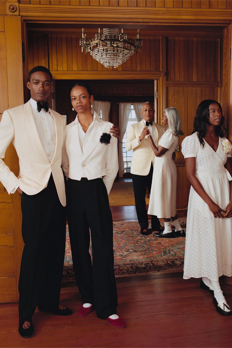 aldaphrodite's tweet photo. Ralph Lauren’s Oak Bluffs collection was quite literally one of their best. https://t.co/8X2R61jzbs