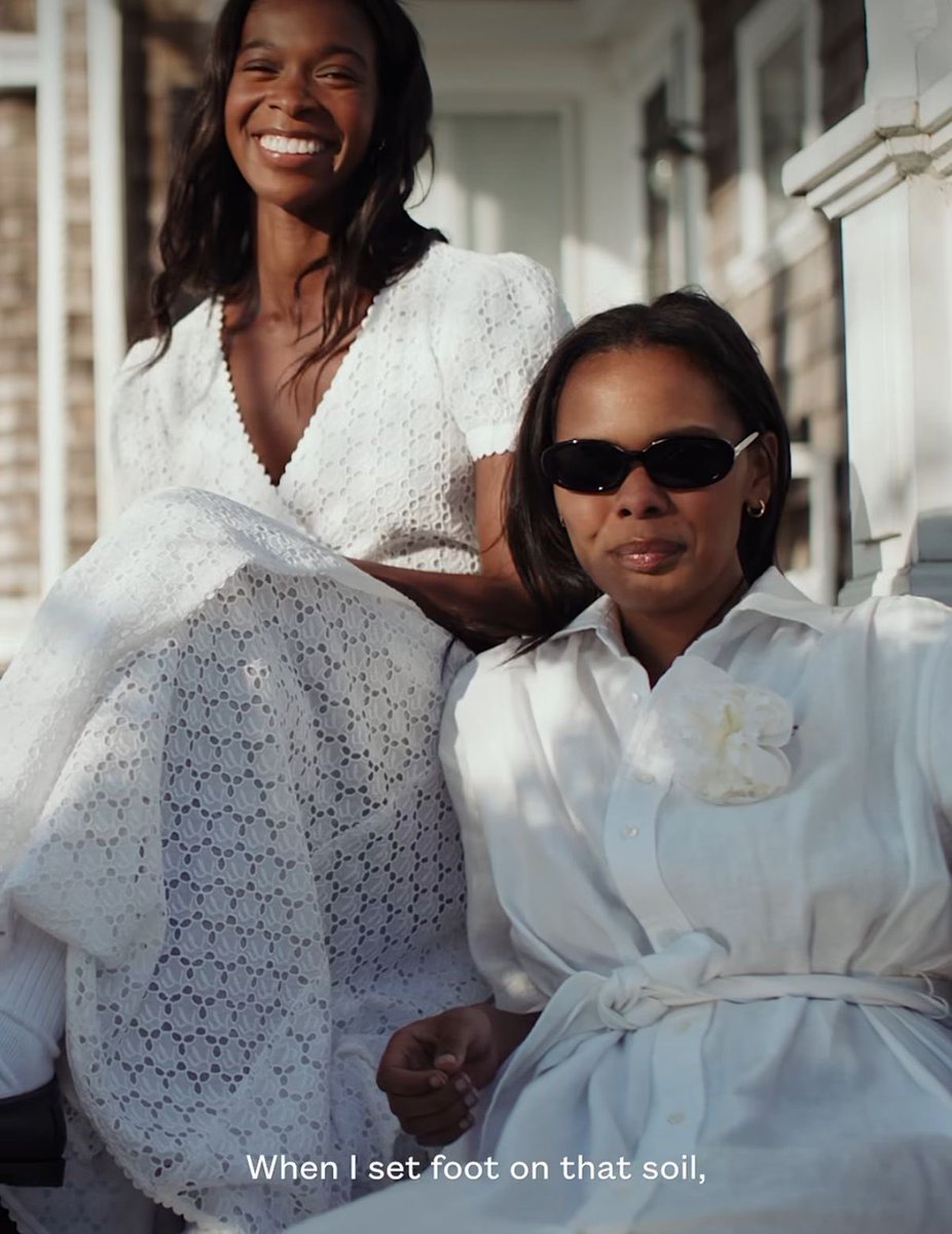 aldaphrodite's tweet photo. Ralph Lauren’s Oak Bluffs collection was quite literally one of their best. https://t.co/8X2R61jzbs