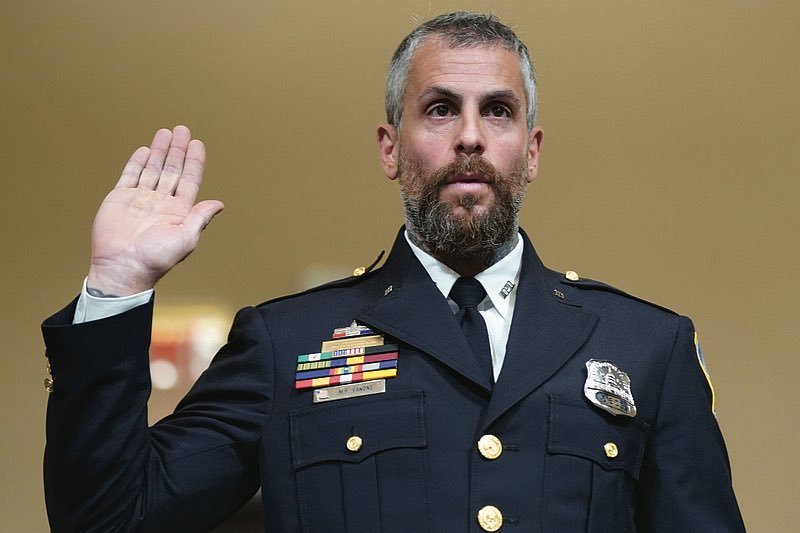 johnrockshomes's tweet photo. Raise your hand if you think Michael Fanone...
Is a criminal and a thug.
Lied under oath about his injuries.

God Bless the J6ers! https://t.co/SYT25oUQrJ