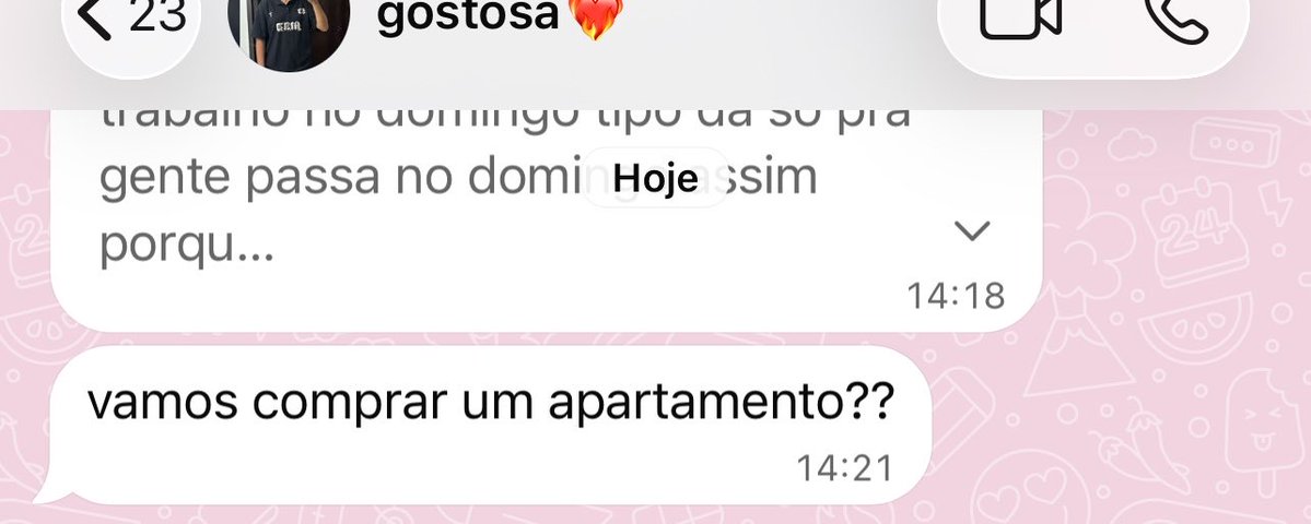 brurmdzz's tweet photo. minha namorada numa sexta feira qualquer https://t.co/UWVFh5M0Si