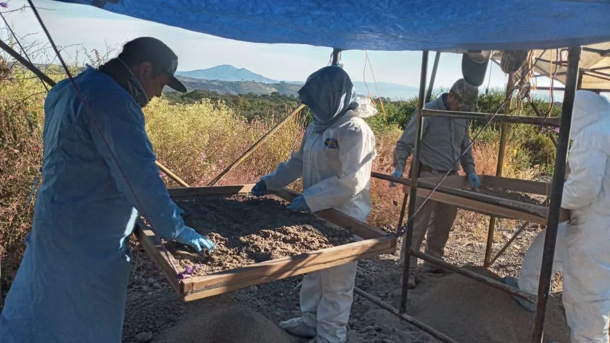 Alexis33kkk's tweet photo. @lobonegro1727 @Chescan4 Andele pues wey en la primera imagen se mira el cerro de villa jimenez esta alado de zacapu mira esto tambien es montaje ? https://t.co/iDHfWbQacn